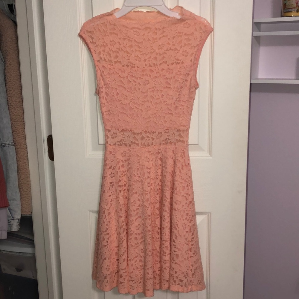 Women’s dress